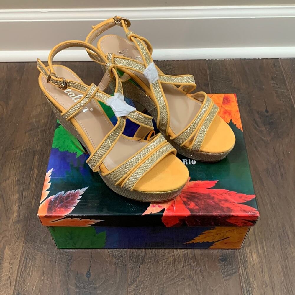 Italina Platform Slingback Sandals Gold Size 7 Strappy Heels